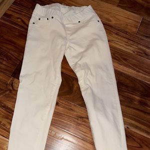 Blu Pepper. White stretchy jeans. Size SMALL.
